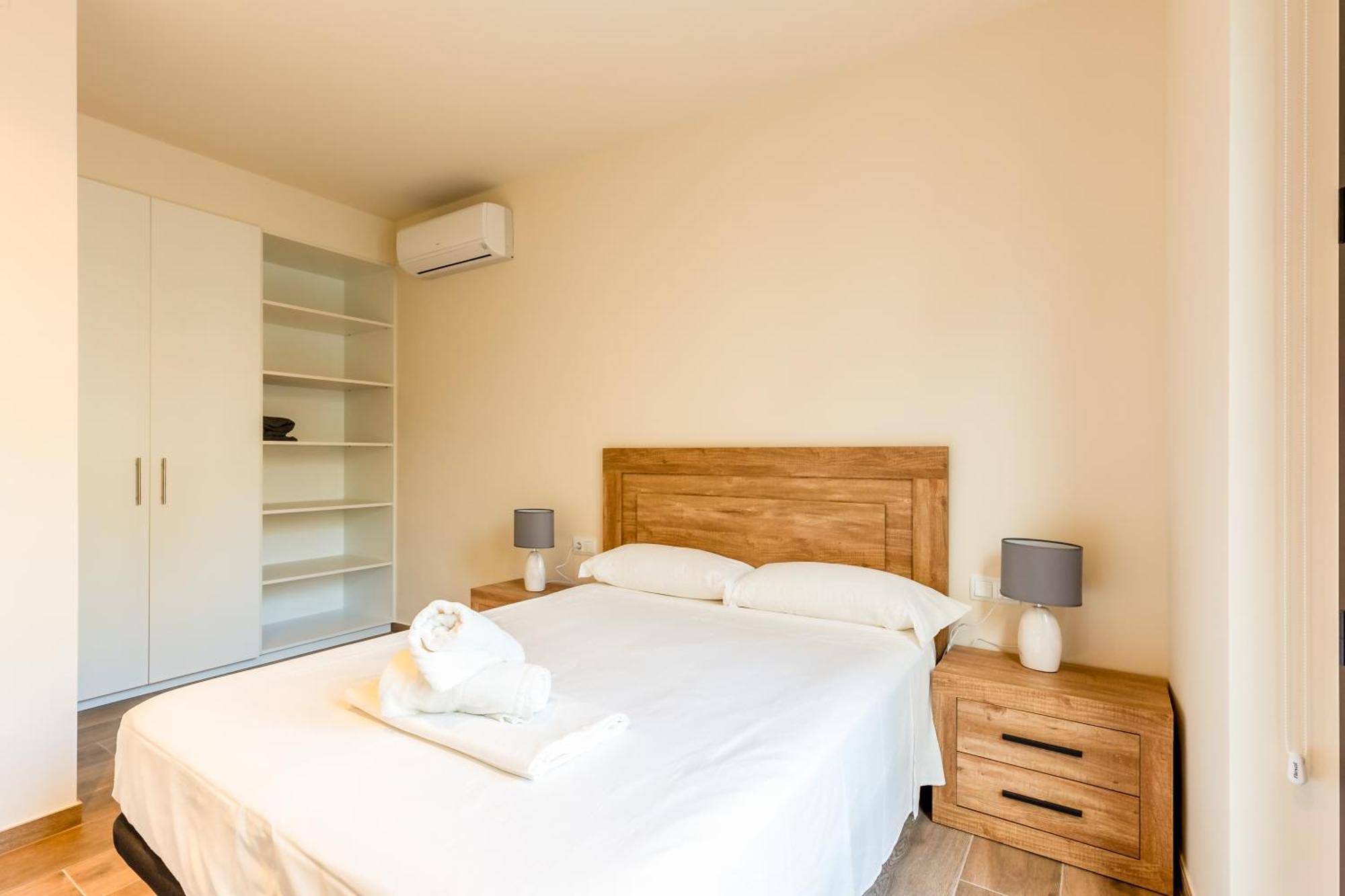 Can Cintet 1 Apartamento En La Plaza De Besalú Buitenkant foto