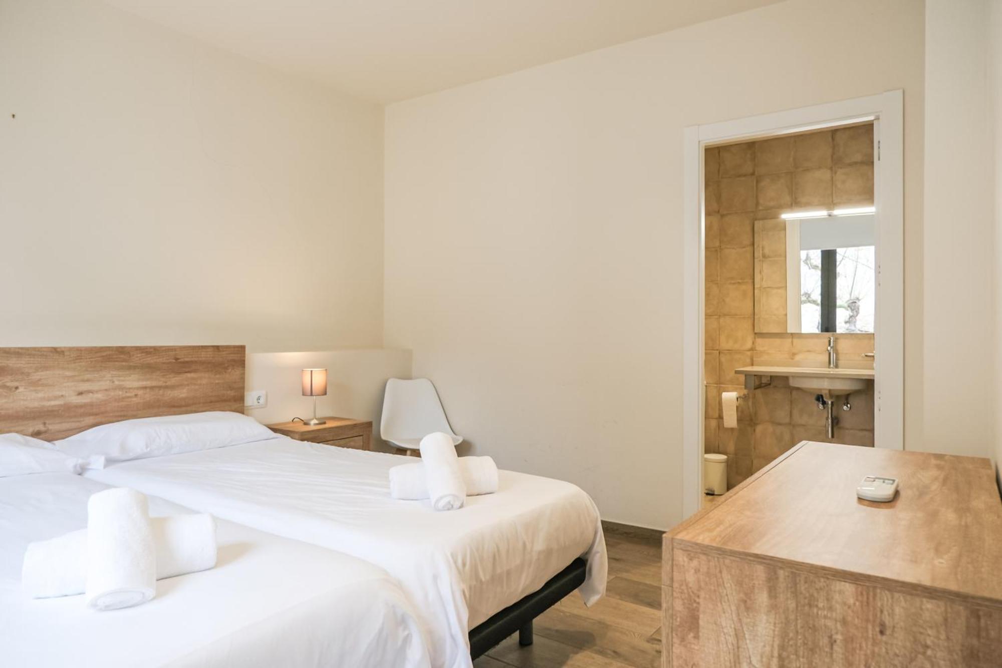 Can Cintet 1 Apartamento En La Plaza De Besalú Buitenkant foto